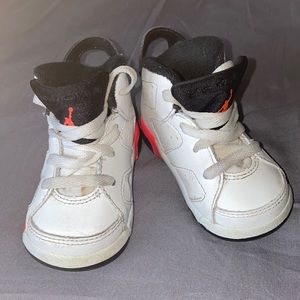 Jordan 6 Retro